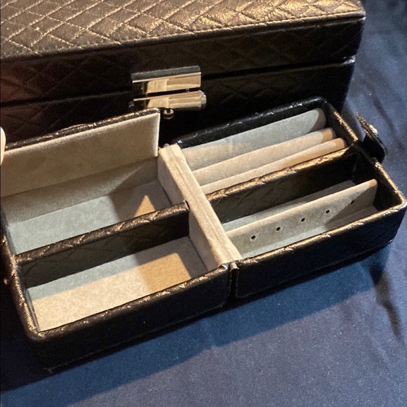 Elegant Black Watch Box - Picture 3 of 16